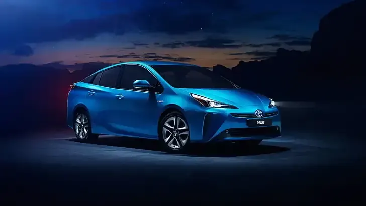 Véhicule hybride économique MDPRIVE PARIS